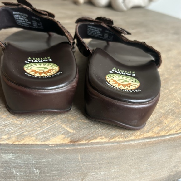 Earth Spirit Flip Flop Dark Brown Sandals with Flower Genuine Leather Size 6 - Picture 7 of 16